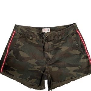 Sundry ladies shorts